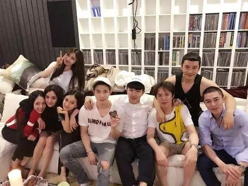 喜喜吃瓜娱乐,揭秘娱乐圈幕后故事，带你领略明星真实生活